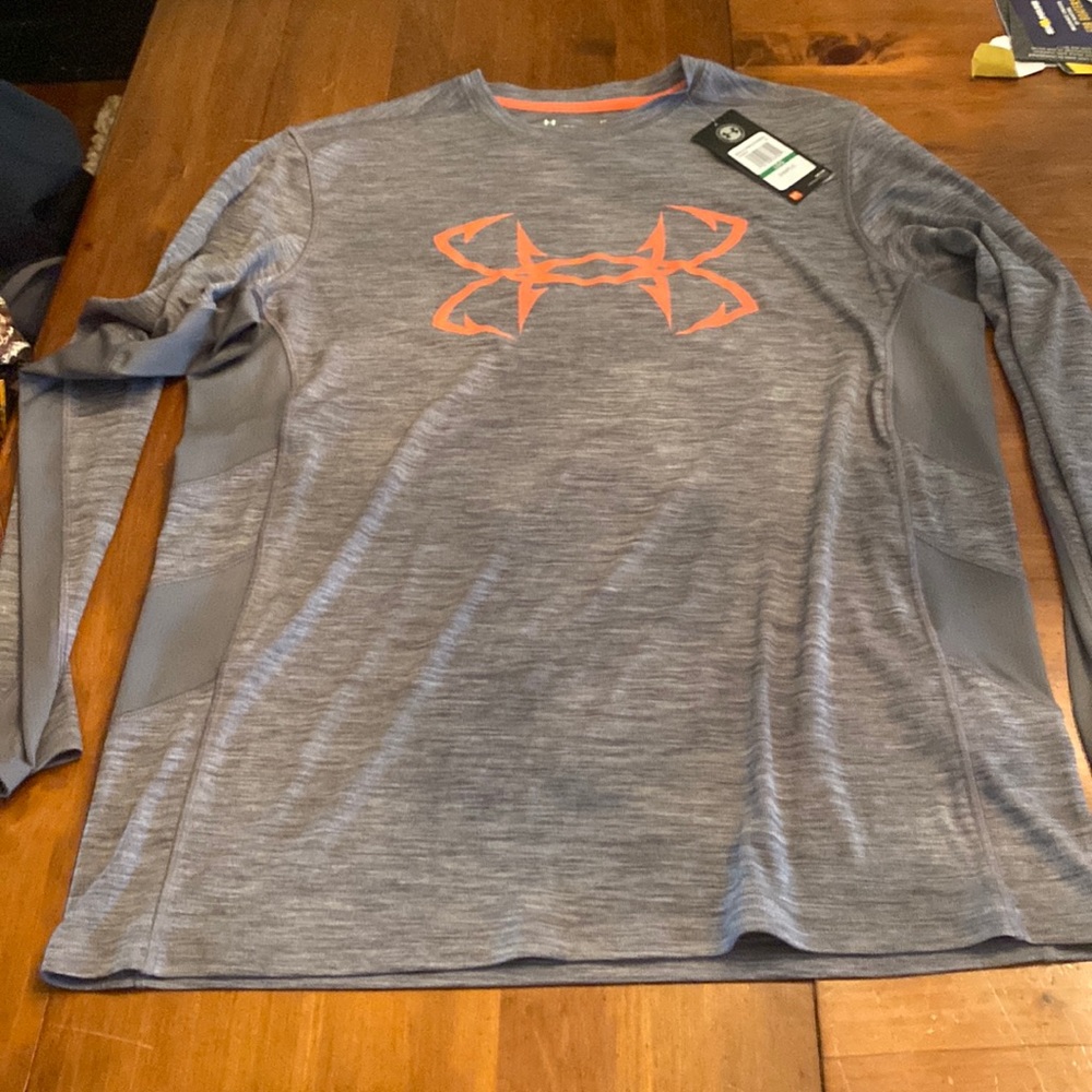 Under armour cooling long sleeve shirt new with tags